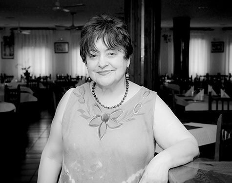 Nelly - Hotel Restaurante Castillo d'Acher