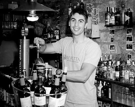 Gerardo - Bar La Madre del Agua